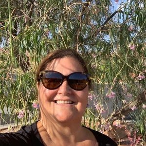 Meet your Posher, Cindy